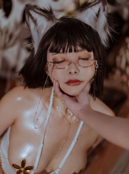 白丝美女被艹_BD韩语最新电影在线观看